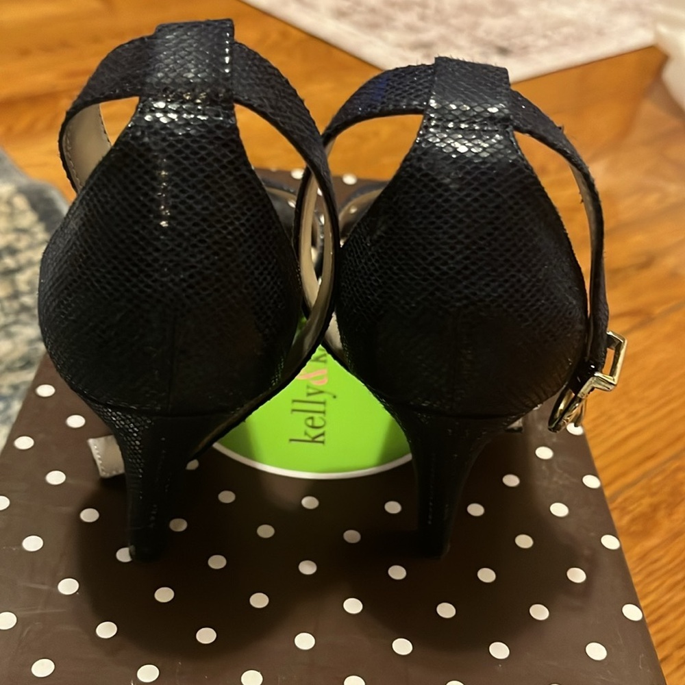 Kelly & Katie Chris Heels - Picture 4 of 8